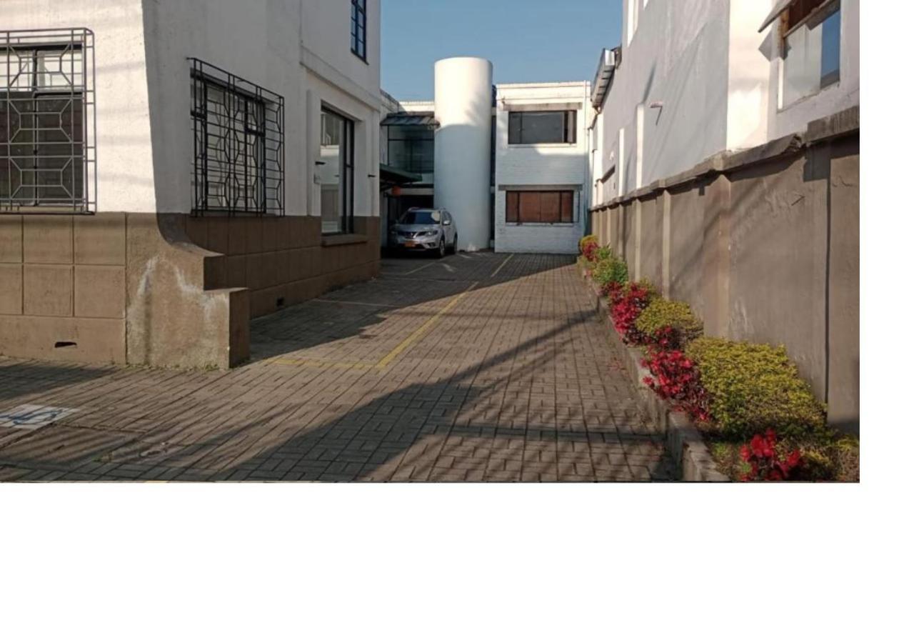 Hotel Ayenda Casa Kolping Bogotá Esterno foto